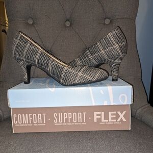 Life Stride heels, Size 7